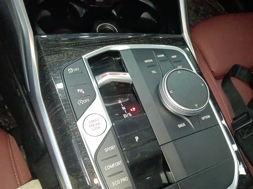 BMW 3 Series 2024 325Li M Sport Package фото 14