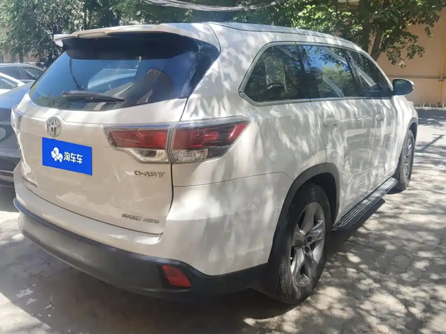 Toyota Highlander 2015 2.0T AWD Luxury Edition 7-seater фото 3