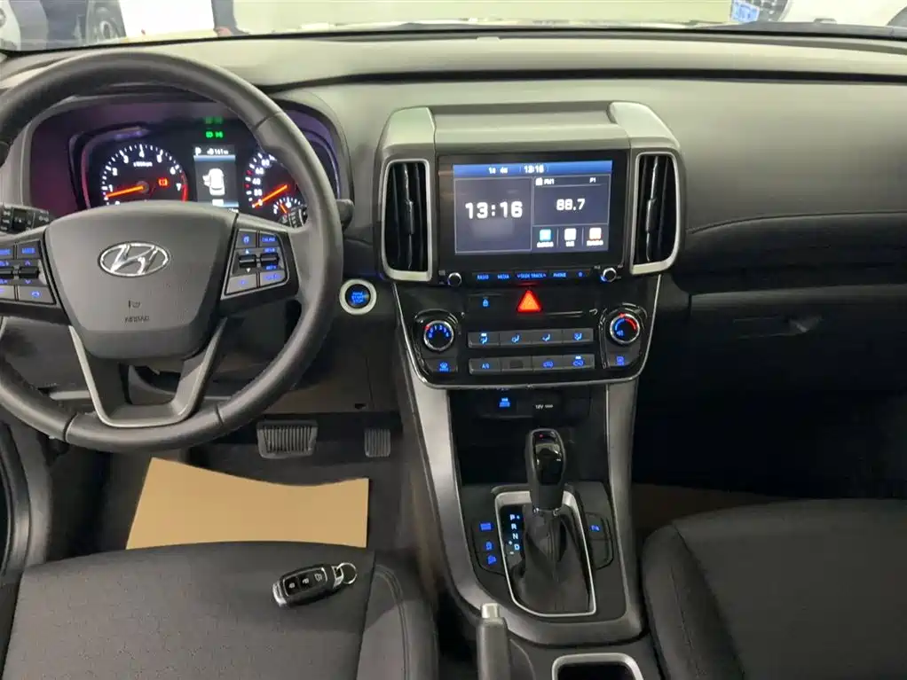 Hyundai Beijing Hyundai ix35 2020 2.0L Automatic 2WD Zhiyong·Changxiang Edition фото 10