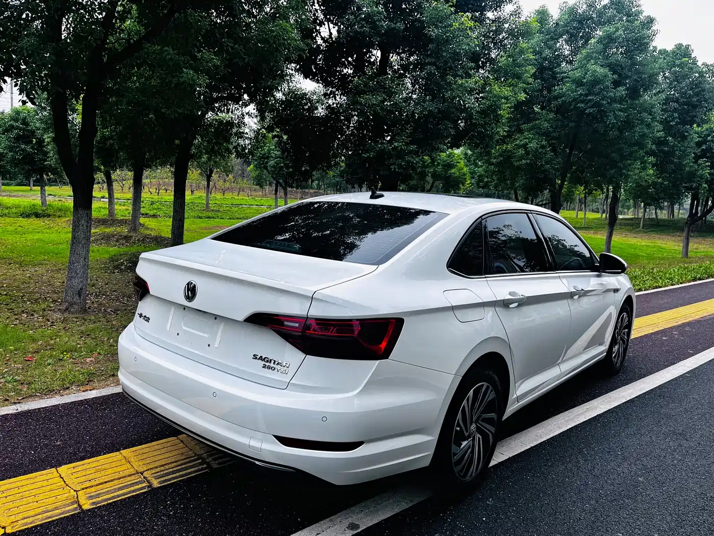 Volkswagen Sagitar 2021 280TSI DSG Surpassing Edition фото 6
