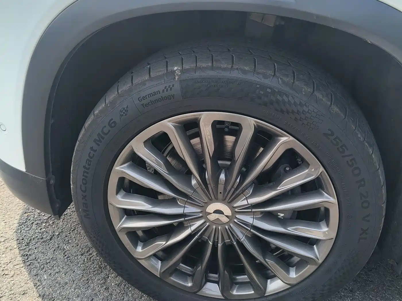 NIO ES8 2019 2018 355KM Base Model 7-Seater Version