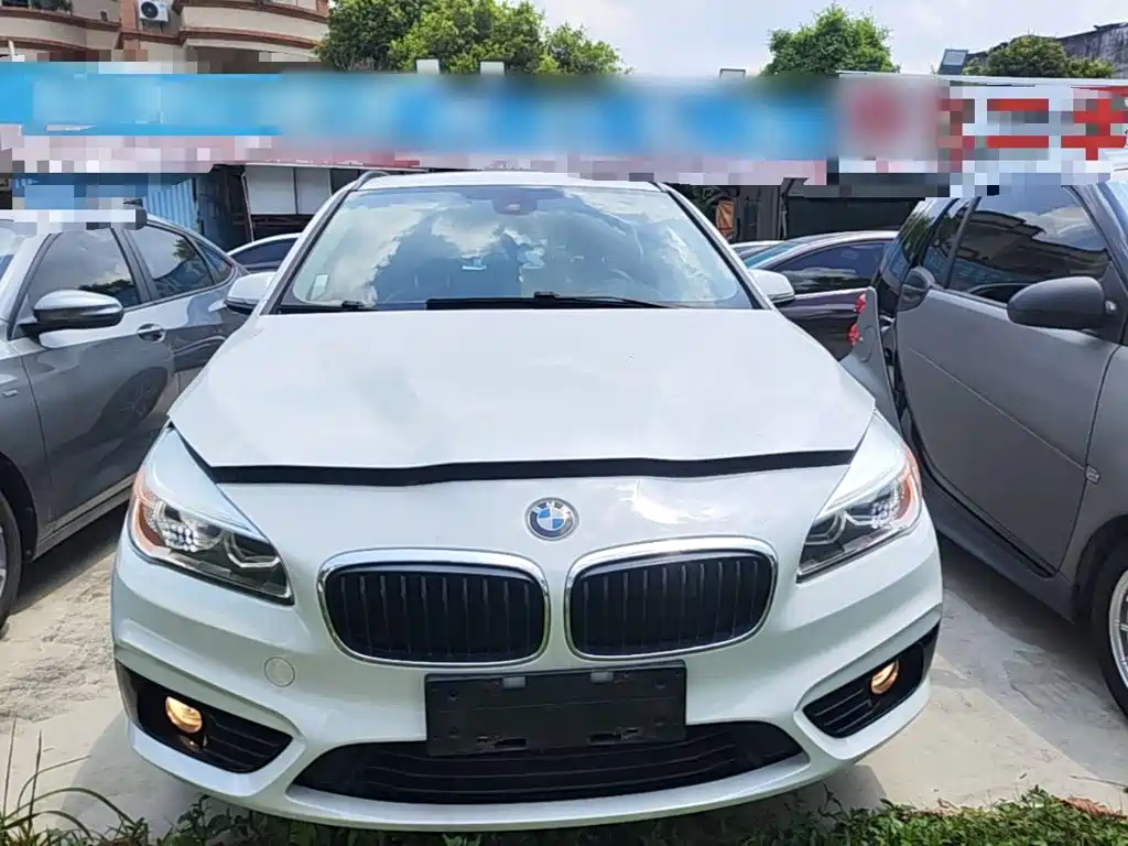 BMW 2 Series Touring 2018 2016 218i Sport Design Package