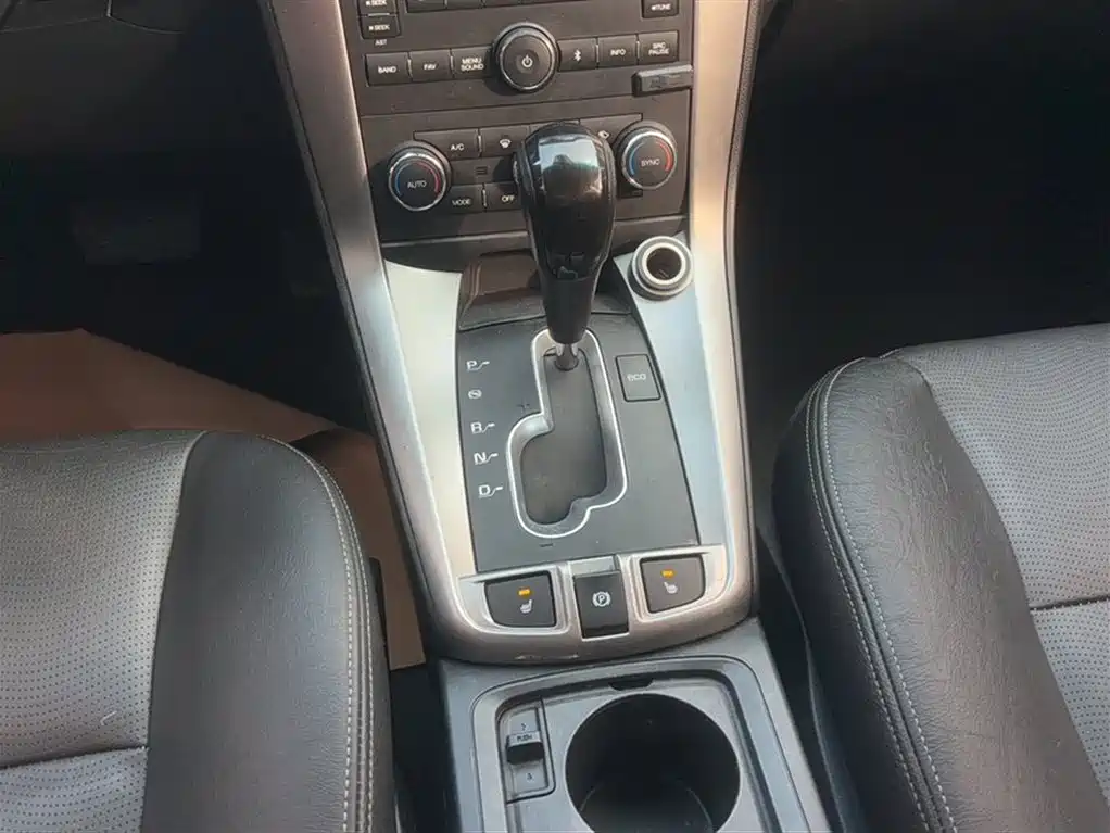 Chevrolet Captiva 2017 2.4L 4WD Flagship Edition 7-Seater фото 11