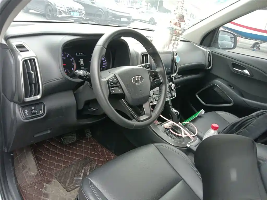 Hyundai Beijing Hyundai ix35 2019 2.0L Automatic 2WD Zhiyong·Enjoy China V фото 6