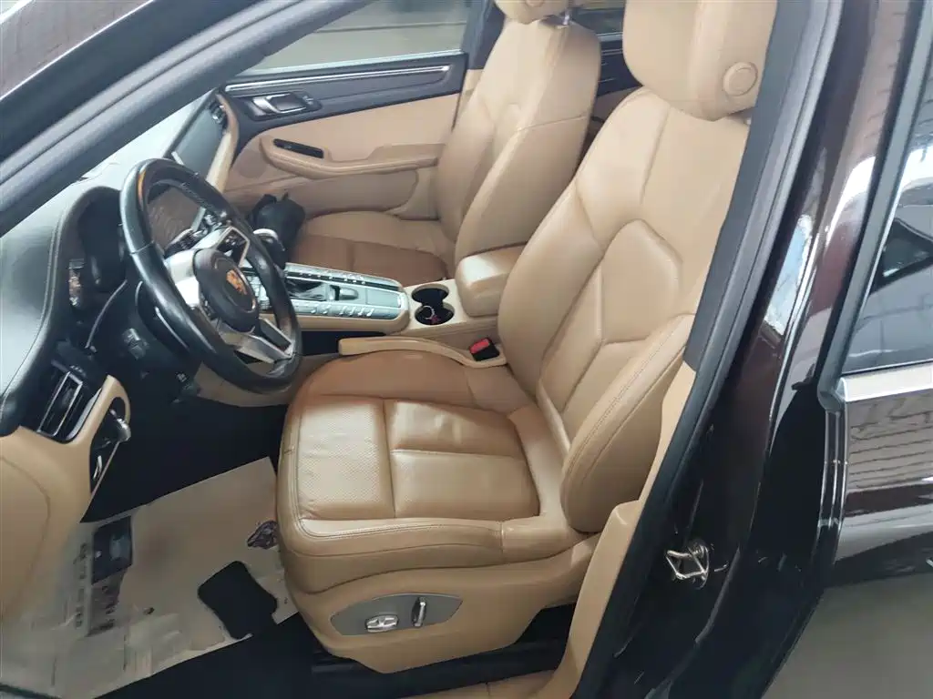 Porsche Macan 2018 Macan 2.0T фото 15