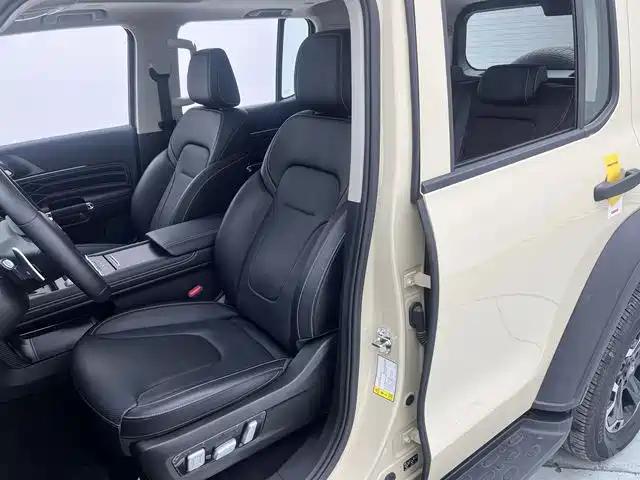 TANK TANK 300 NEW ENERGY