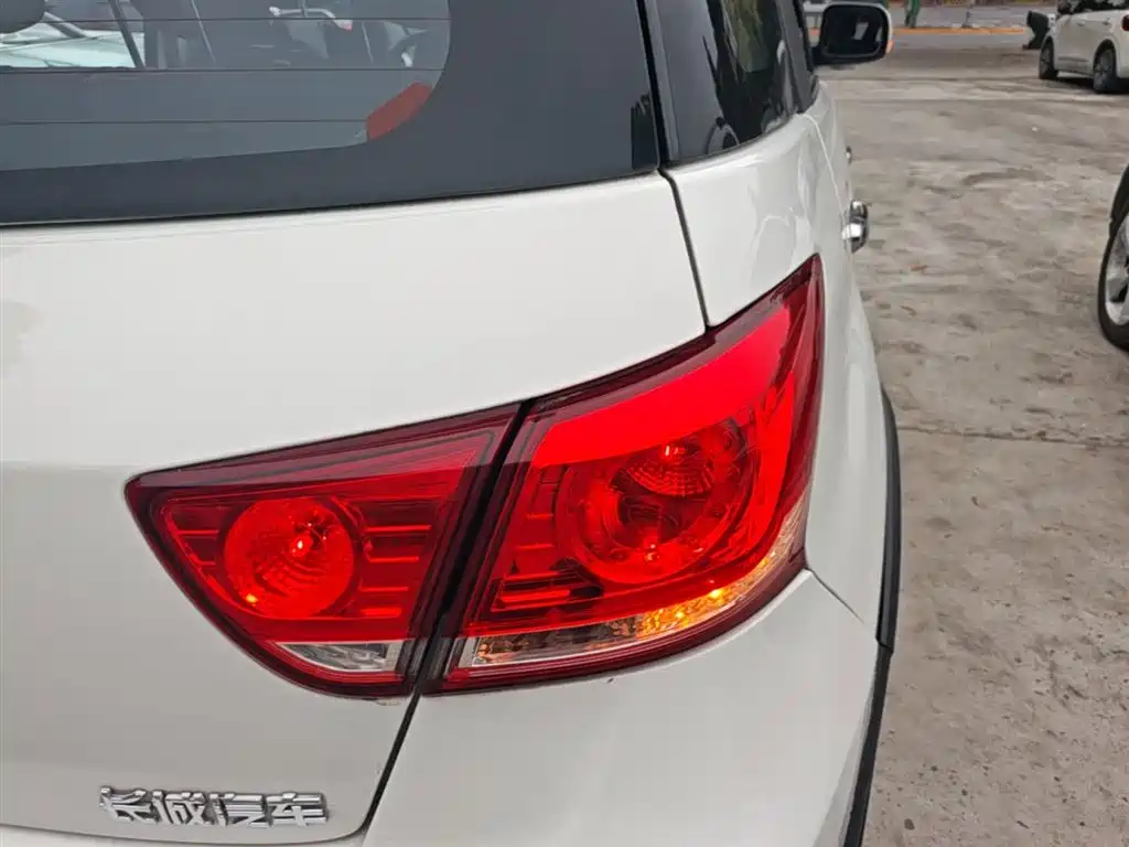 Haval H1 2017 Red Label 1.5L Manual Luxury фото 8