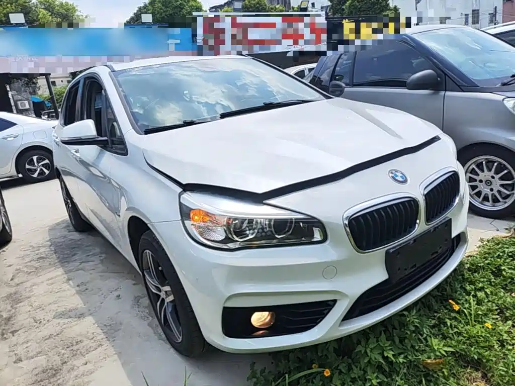 BMW 2 Series Touring 2018 2016 218i Sport Design Package