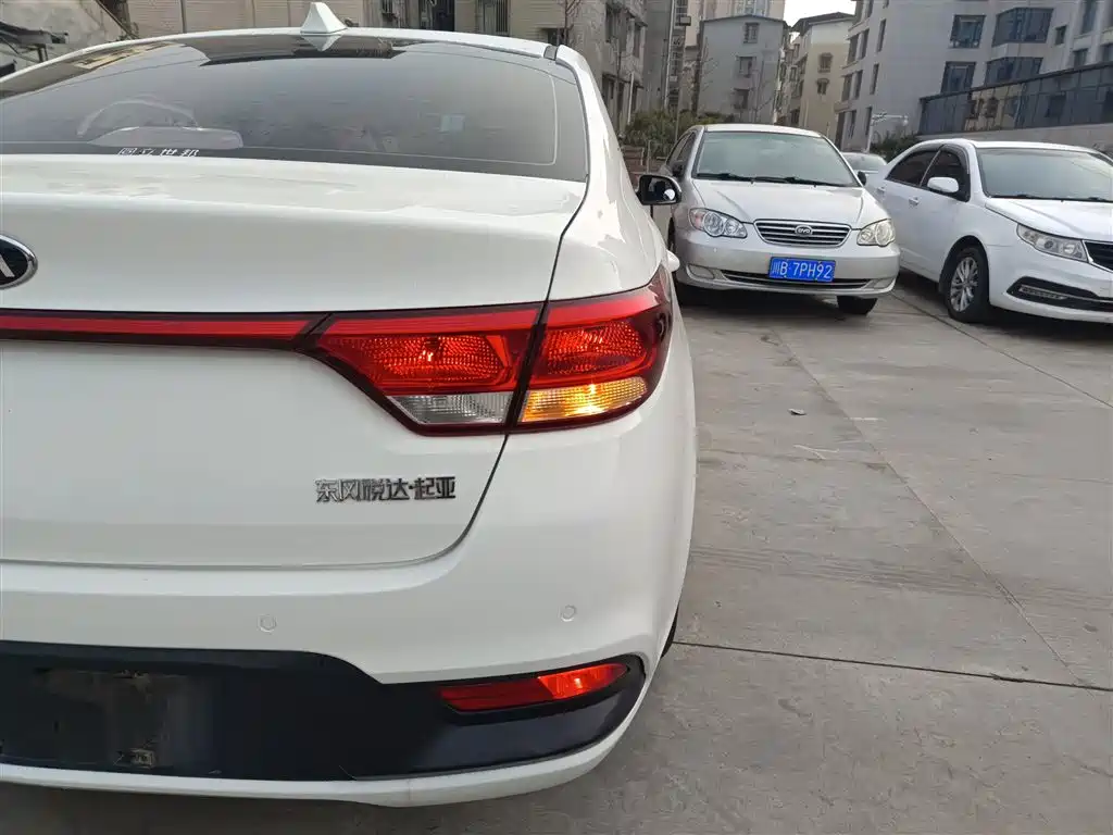 Kia K2 2017 Sedan 1.4L MT GLS фото 24