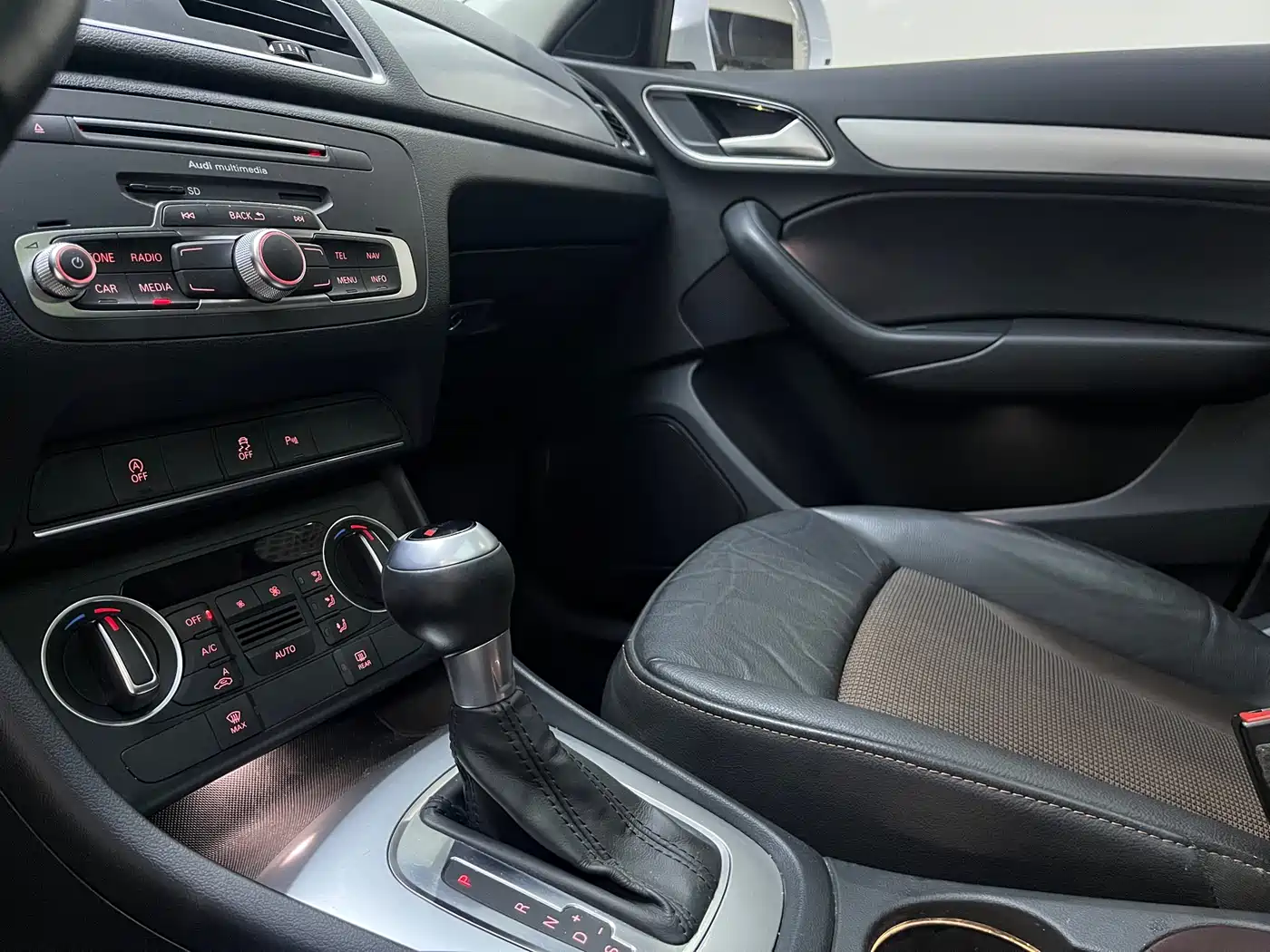 Audi Q3 2018 35 TFSI Fashion Collector's Edition фото 13