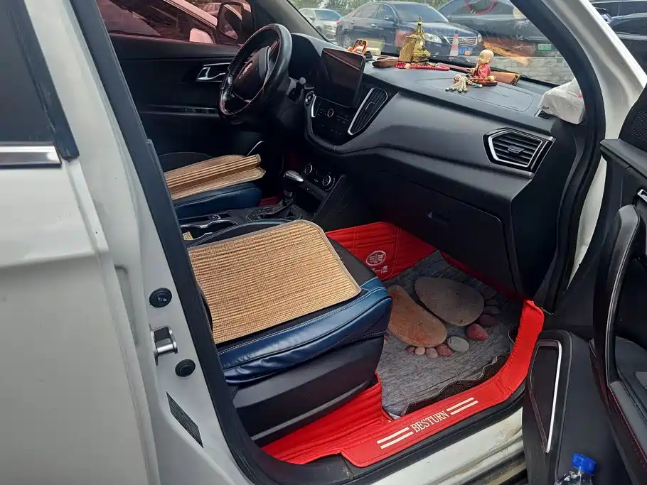 FAW Senya R7 2017 2017 Model 1.6L Automatic Smart
