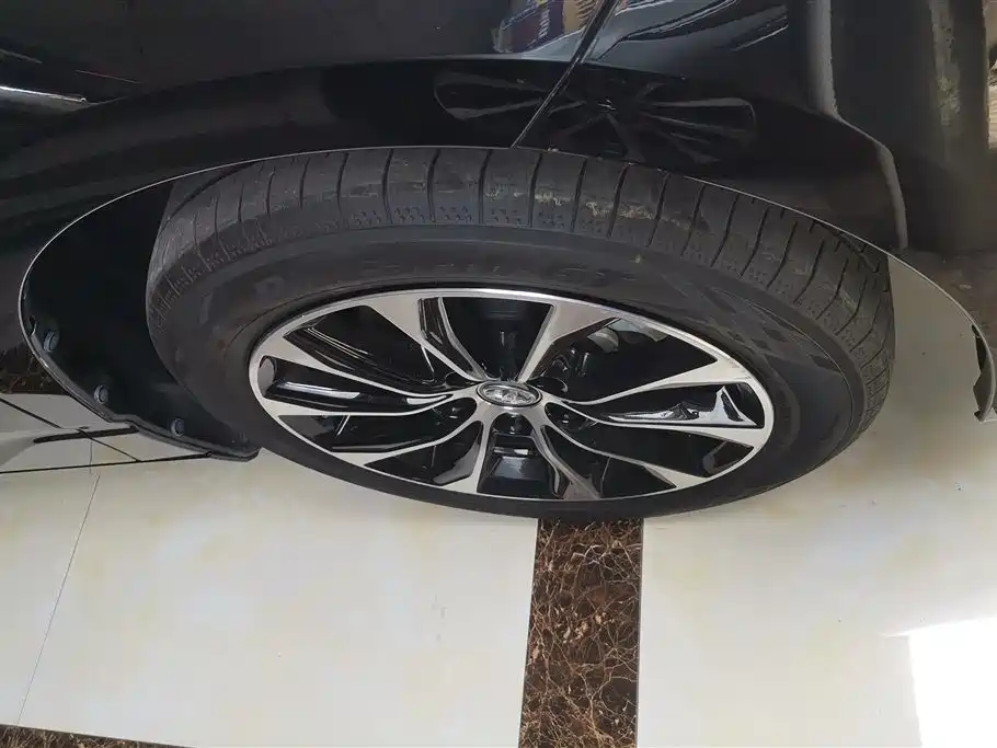 Toyota Avalon 2022 2.0L Luxury Edition фото 6