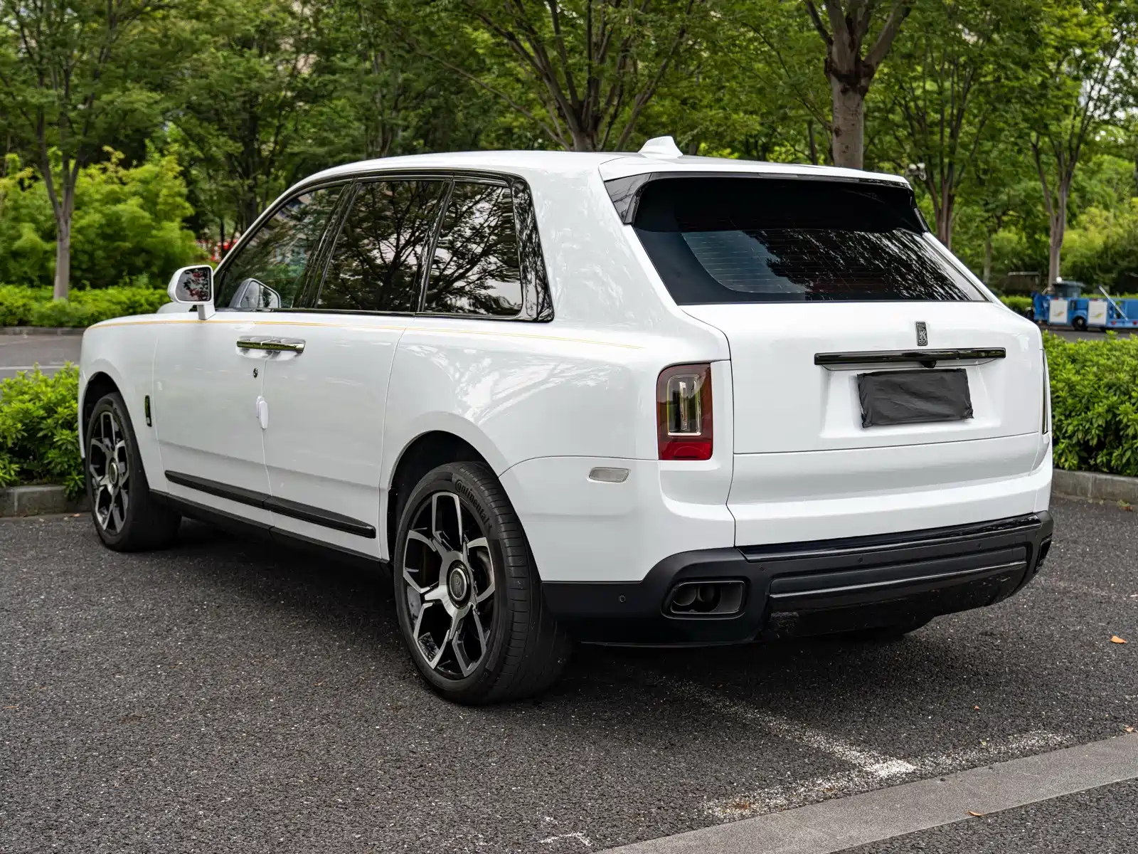Фото 16 - Rolls-Royce Cullinan