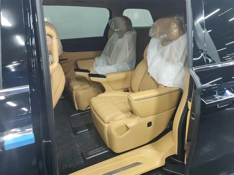 Voyah Auto Voyah Dreamer 2025 PHEV AWD Excellent Kunpeng Edition фото 11