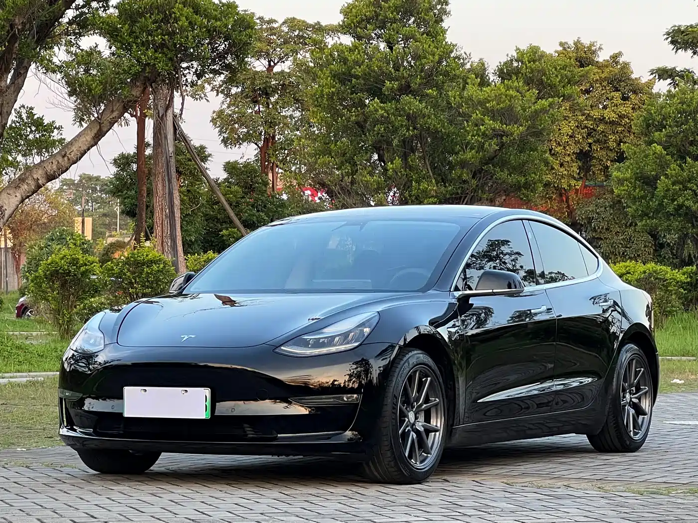 Tesla Model 3 2020 Long Range Rear-Wheel Drive