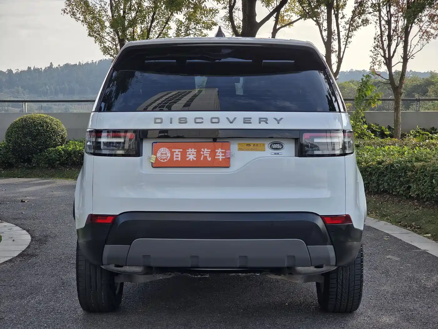 Land Rover Discovery 2019 3.0 SC V6 SE фото 16