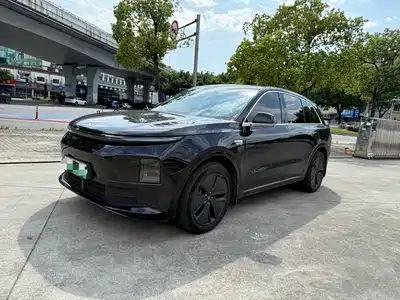 Li Auto L6
