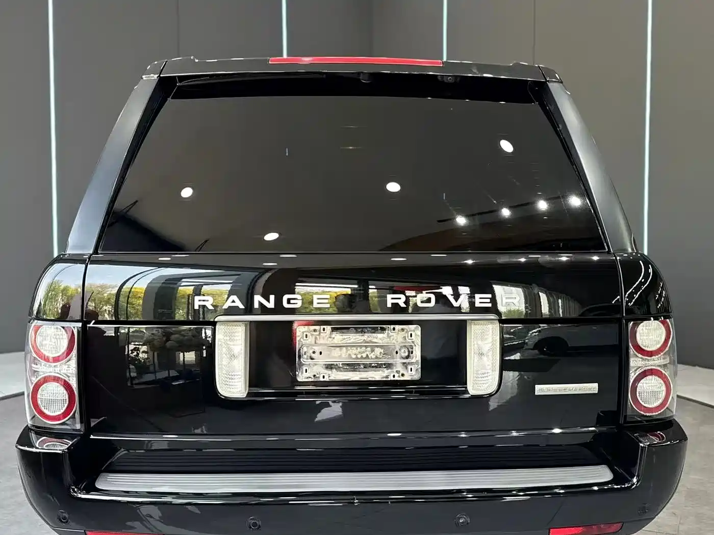 Land Rover Range Rover 2011 5.0 SC V8 фото 7