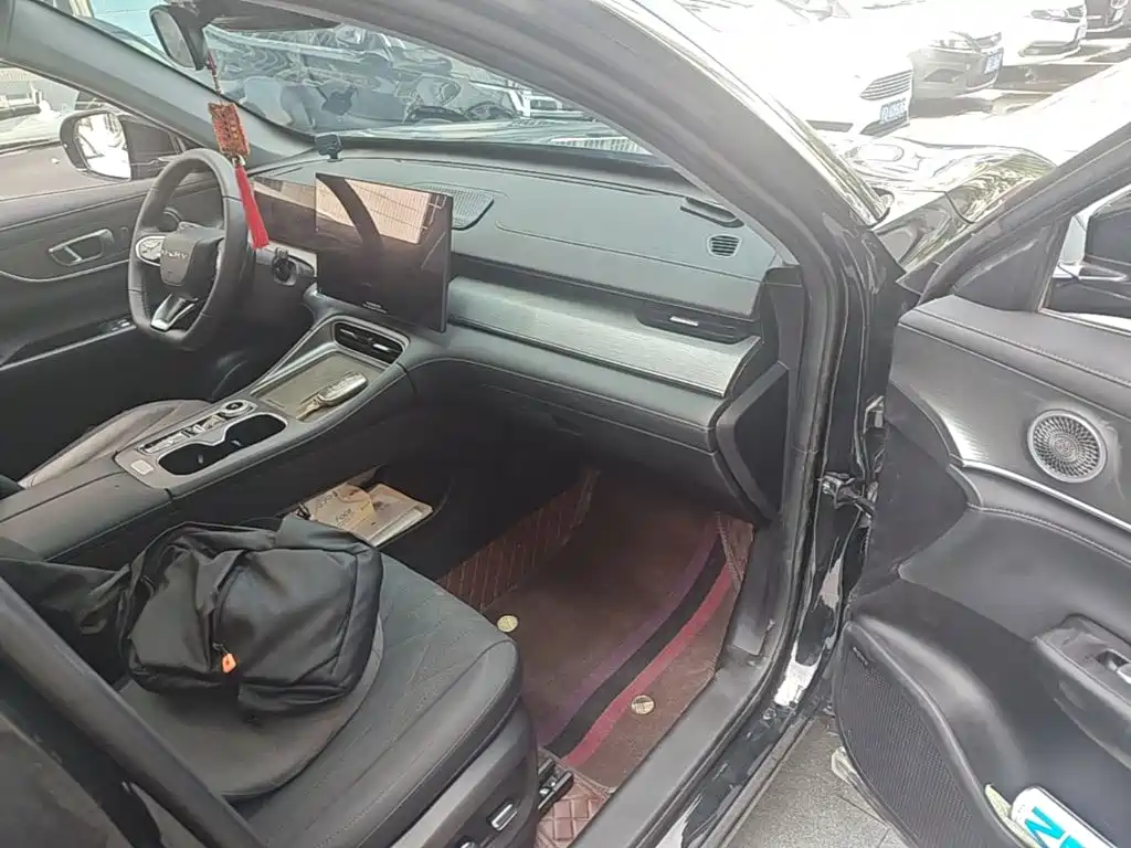 Chery Tiggo 8 PLUS 2025 2025 290TGDI DCT Luxury 5-seater