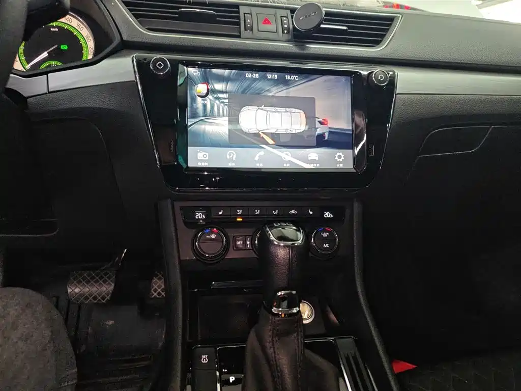 Škoda Superb 2018 TSI280 DSG Comfort (China V) фото 6