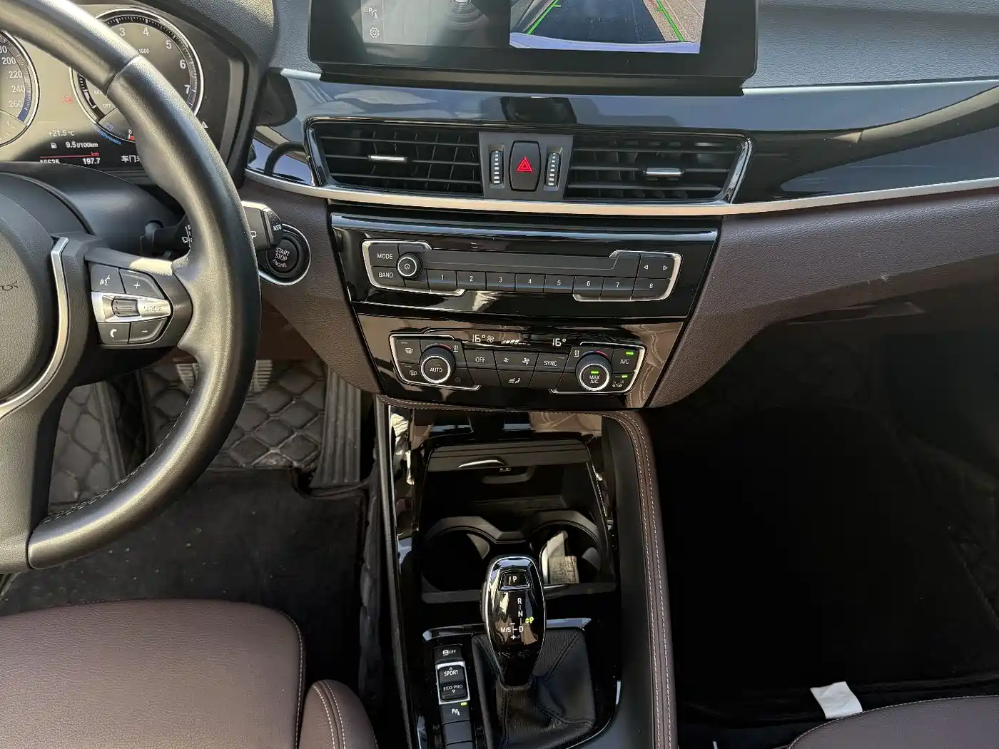 BMW X1 2022 sDrive20Li Premium фото 13