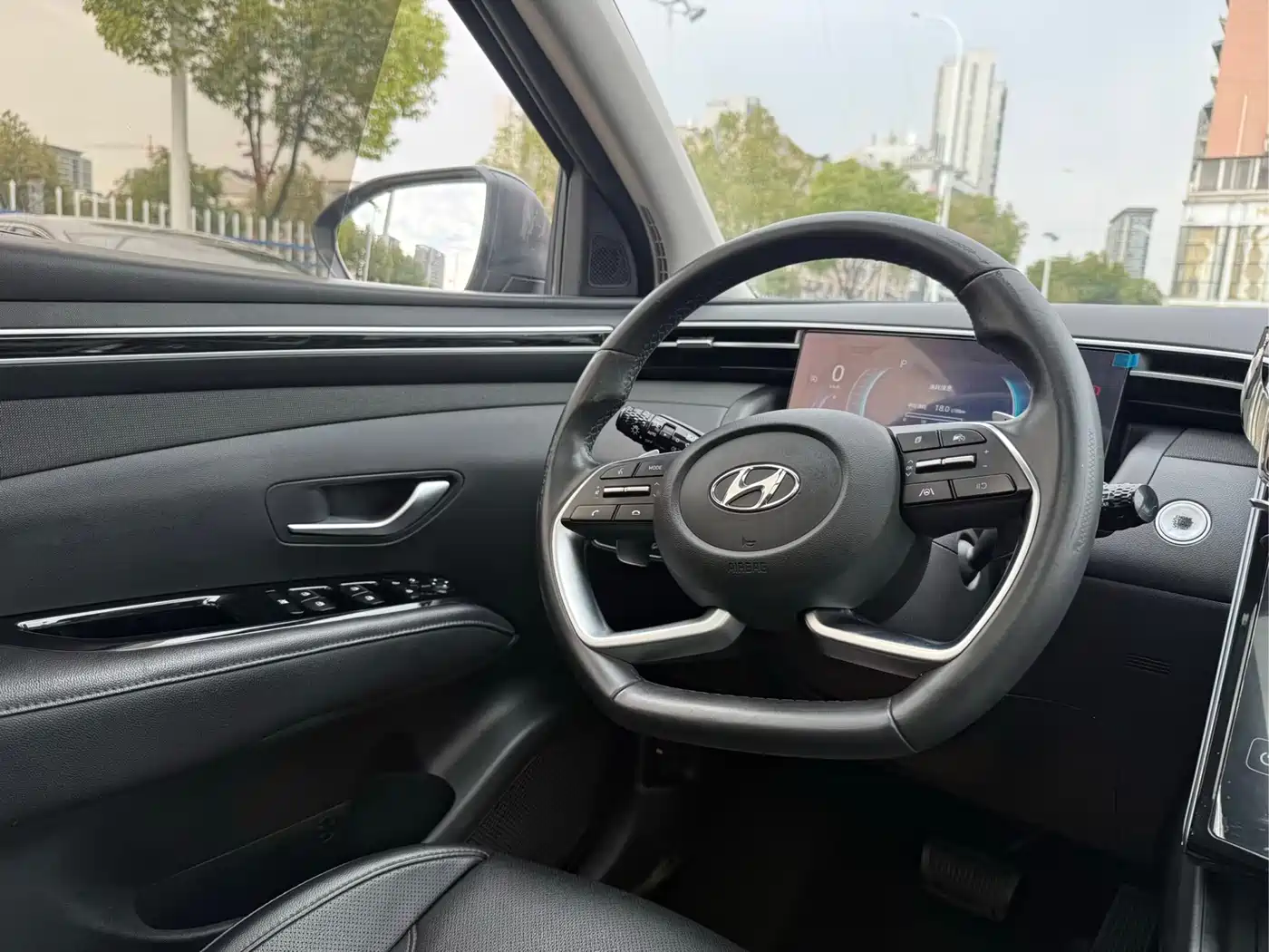 Hyundai Tucson 2021 Tucson L 1.5T DCT LUX Premium фото 11