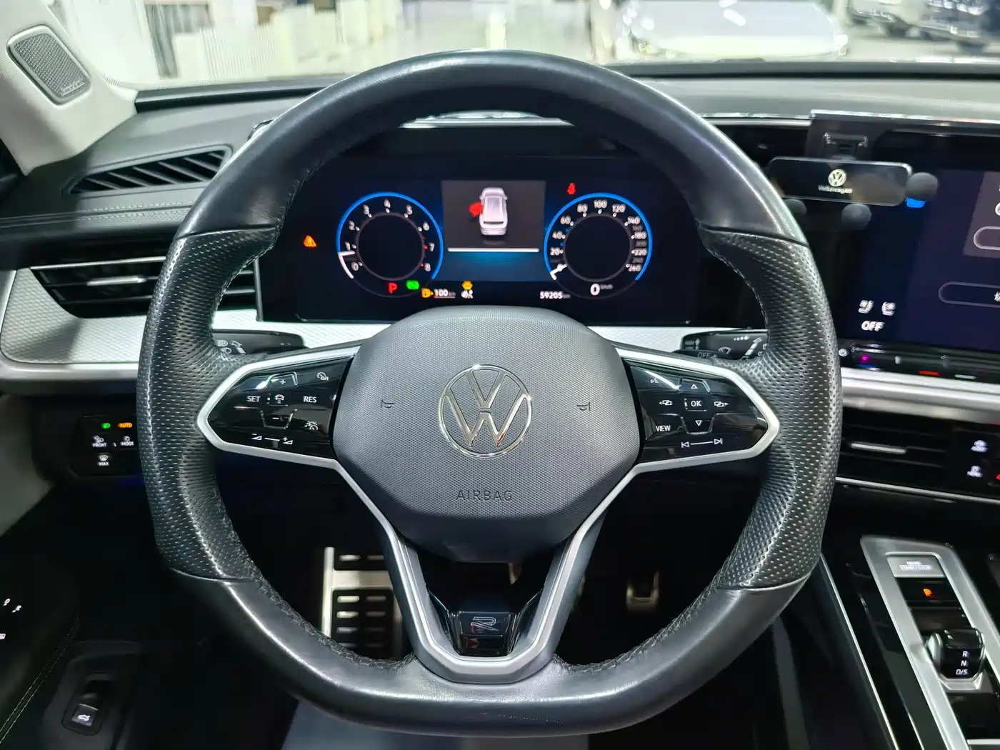 Volkswagen Talagon 2023 380TSI 4WD R-Line Launch Edition фото 16