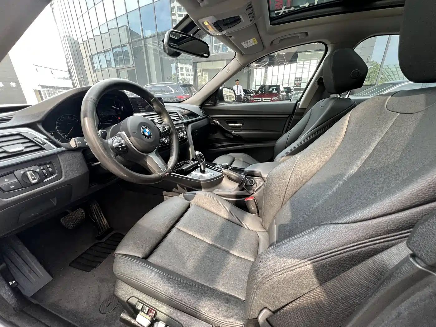 BMW 3 Series GT 2018 320i Luxury Design Package фото 7