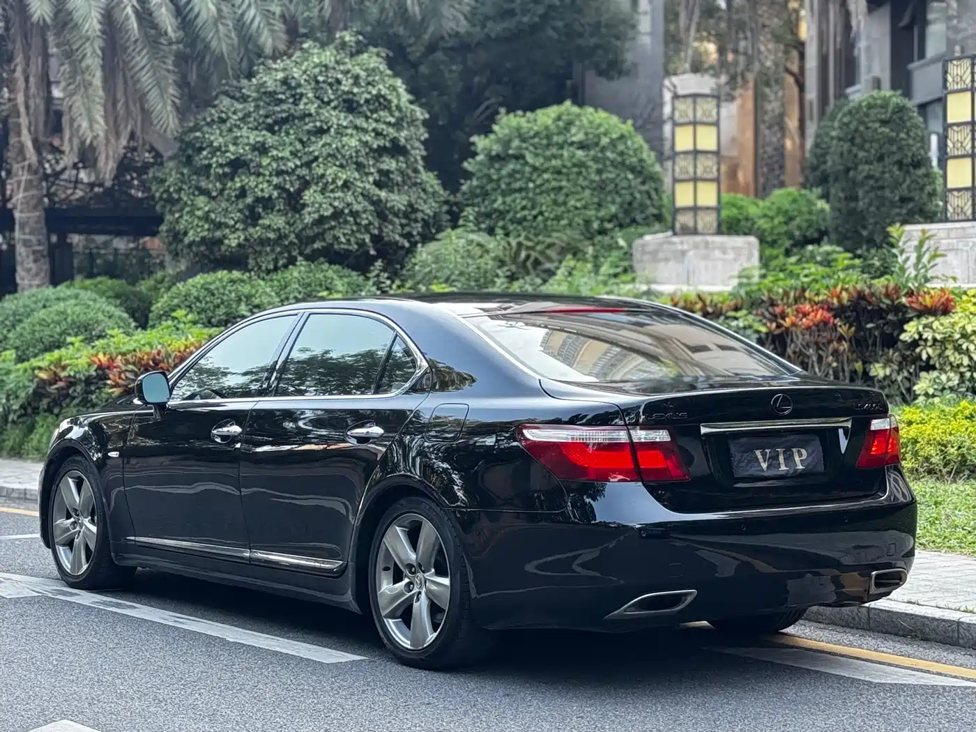 Lexus LS 2006 460L Premium Edition фото 5