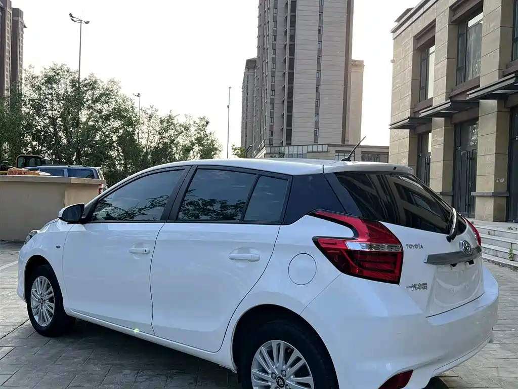 Toyota Vios FS 2017 1.5L CVT Fengchi Edition фото 4