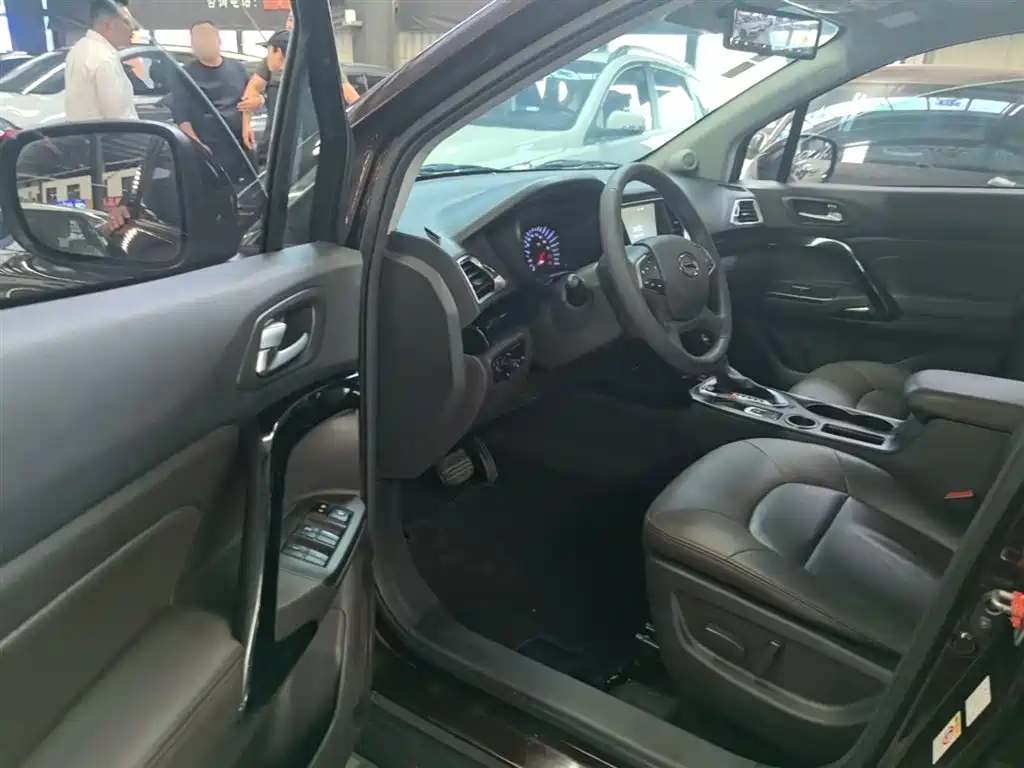 GAC Trumpchi Trumpchi GS4 2017 235T Automatic 2WD Luxury Smart Connected Edition фото 16