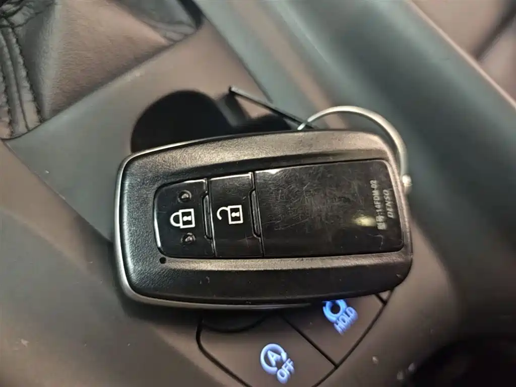 Toyota C-HR 2022 2.0L Leading Edition фото 9