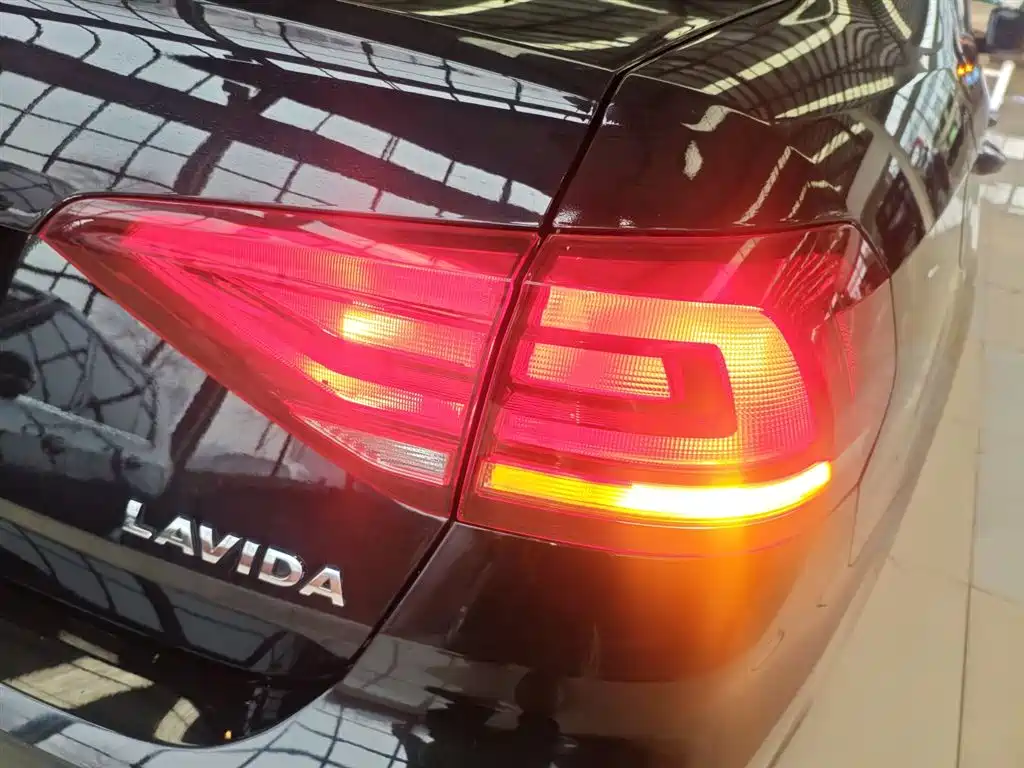 Volkswagen Lavida 2019 Lavida Start 1.5L Manual Trend (China VI) фото 24
