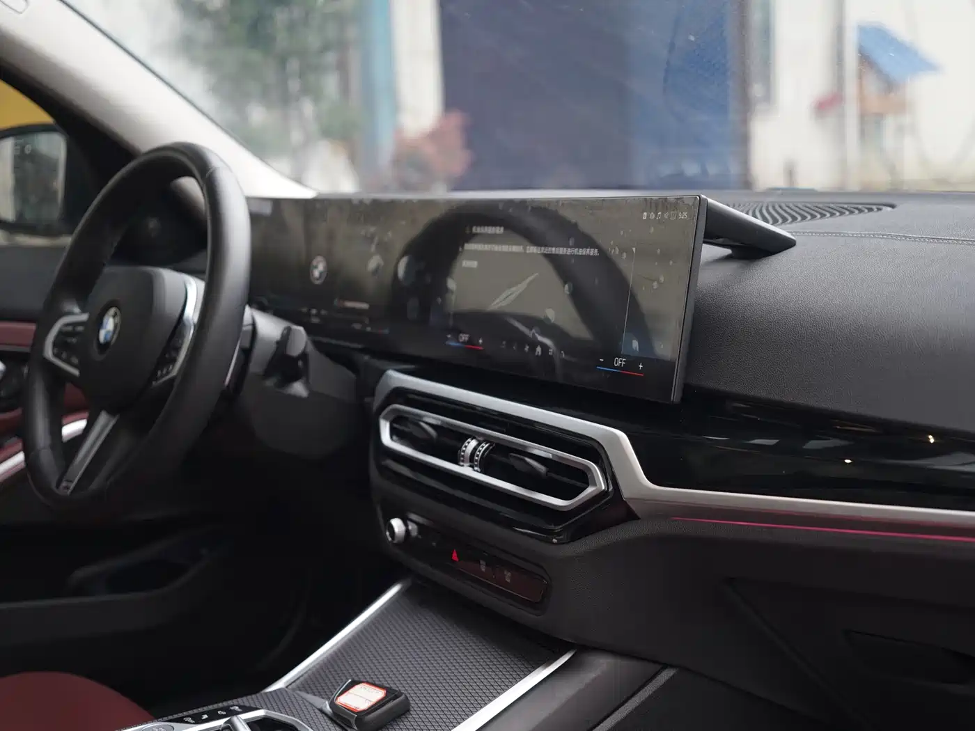 BMW 3 Series 2024 325Li M Sport Shadowline Package фото 12
