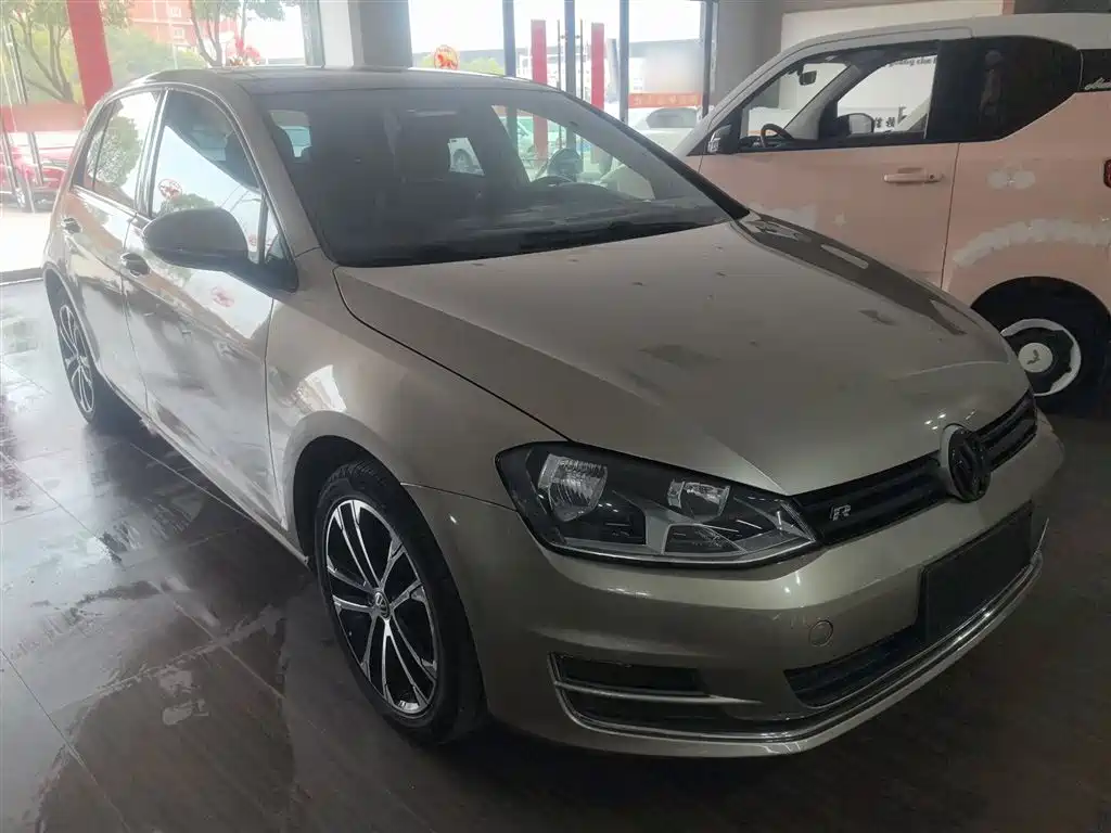 Volkswagen Golf 2016 230TSI Automatic Comfort фото 4