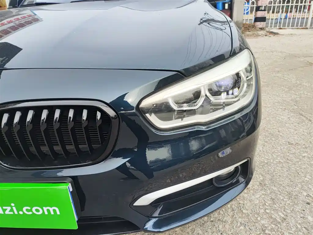 BMW 1 Series (Import) 2015 118i Urban Design Package фото 18