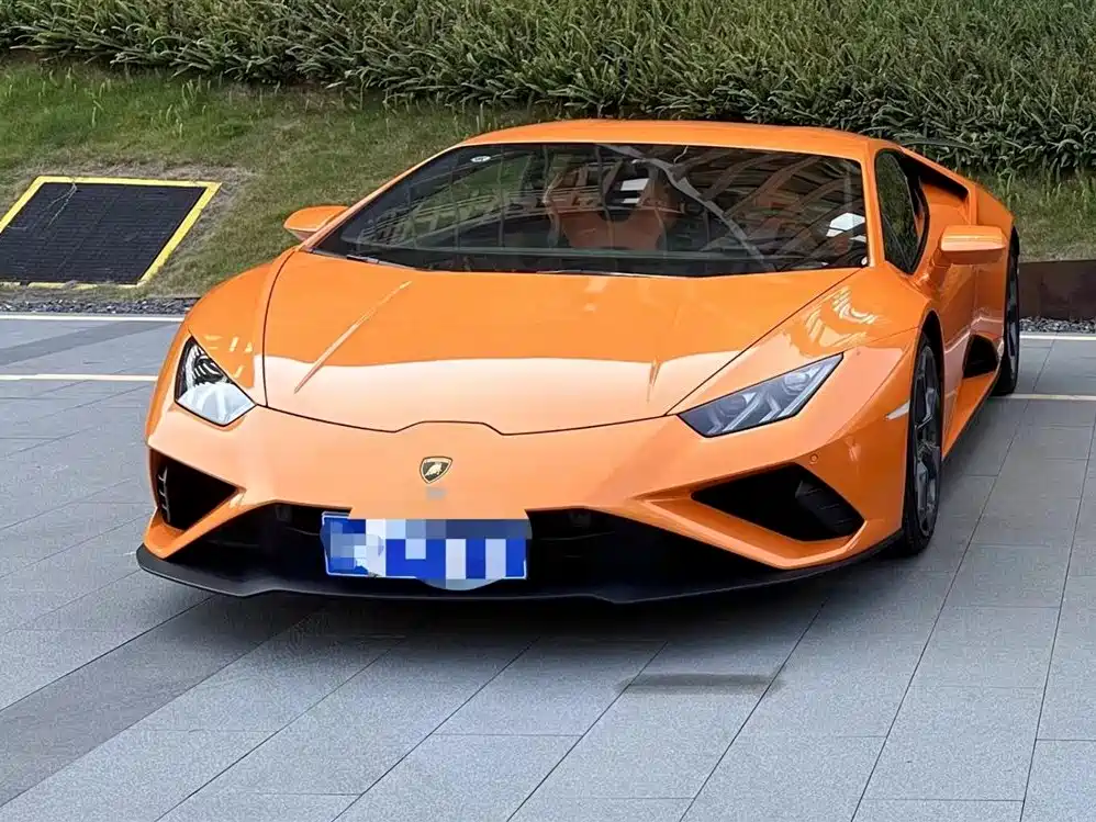 LAMBORGHINI HURACÁN