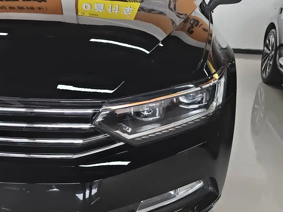 Volkswagen Magotan 2018 330TSI DSG Leading фото 12