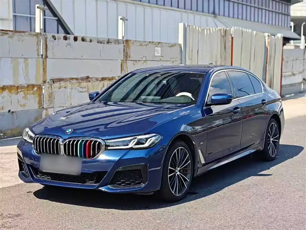 BMW 5 Series 2022 Facelift 530Li Leading M Sport Package фото 2