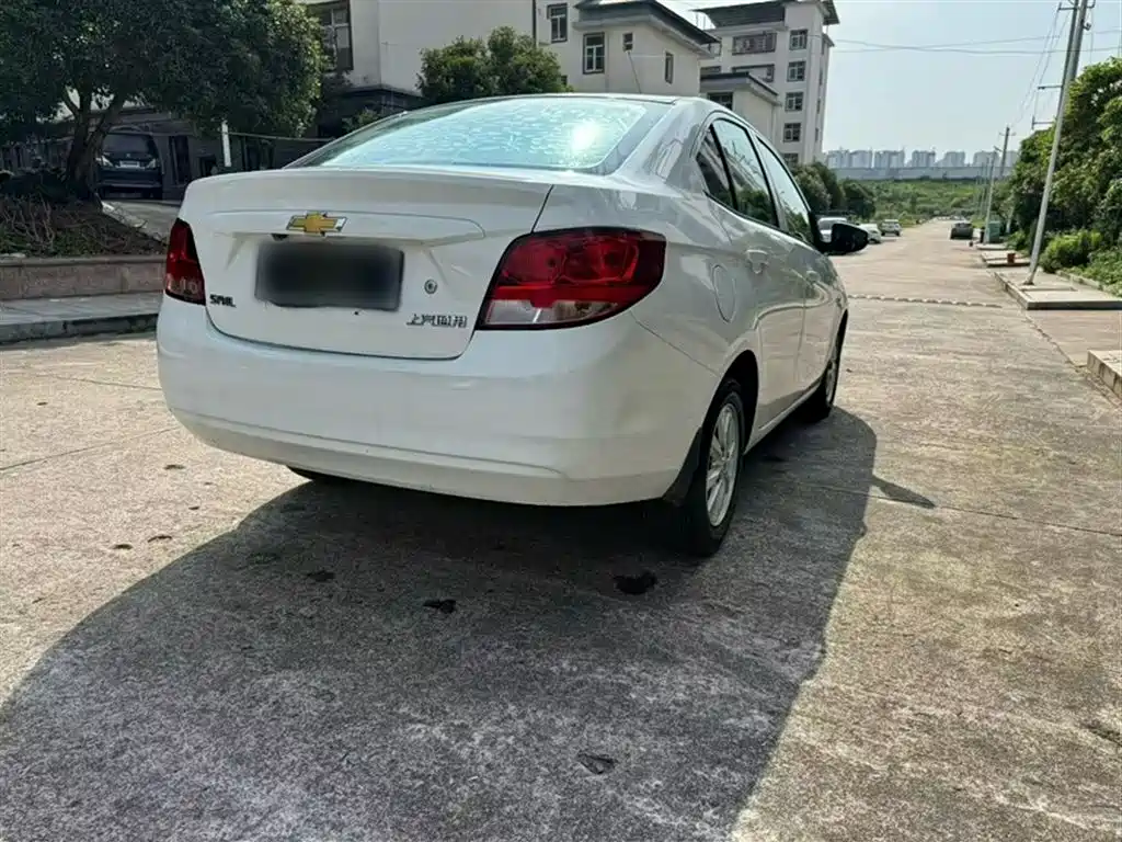 Chevrolet Sail 2015 Sail 3 1.3L AMT Ideal Edition фото 8