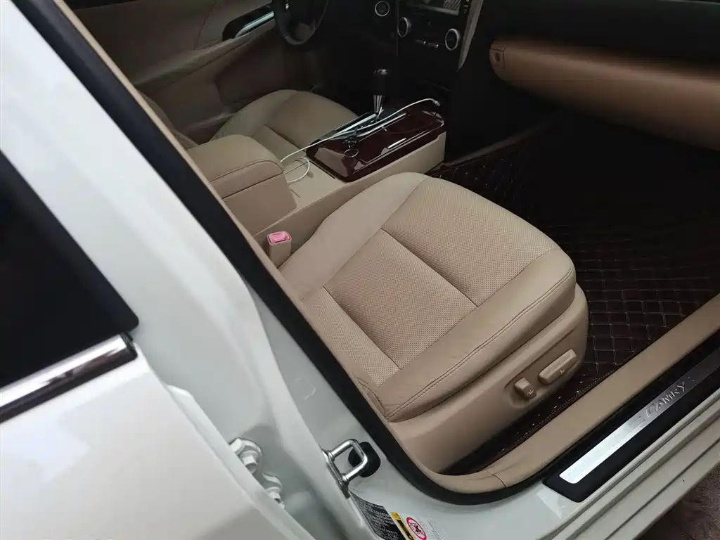 Toyota Camry 2013 2.5G Comfort фото 20