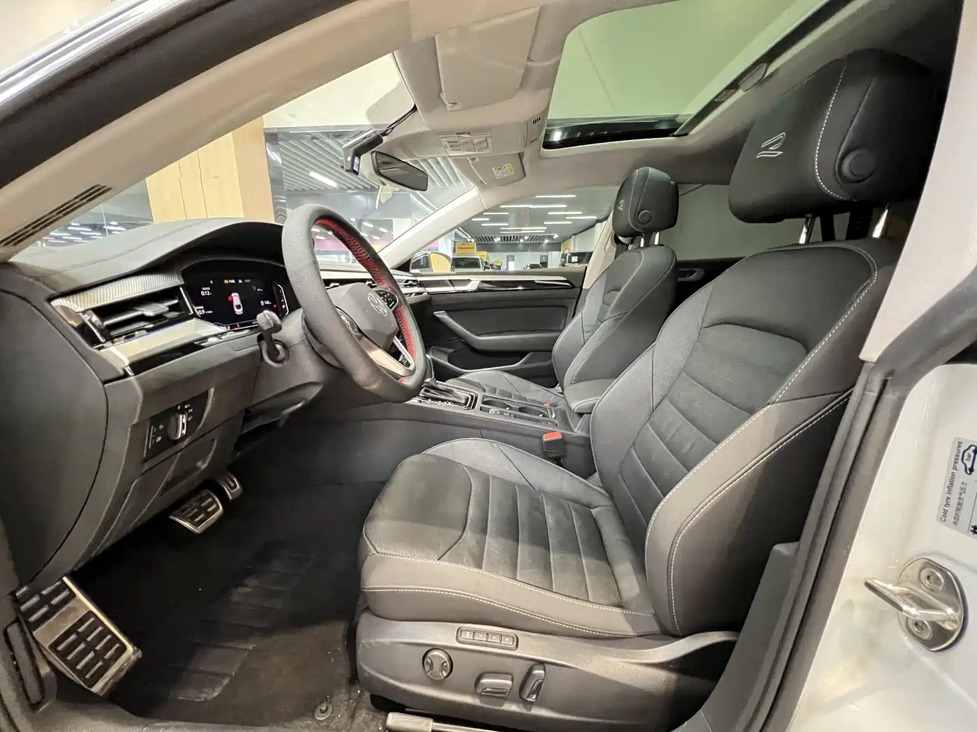 Volkswagen FAW-Volkswagen CC 2021 380TSI Eye-catching Edition фото 7