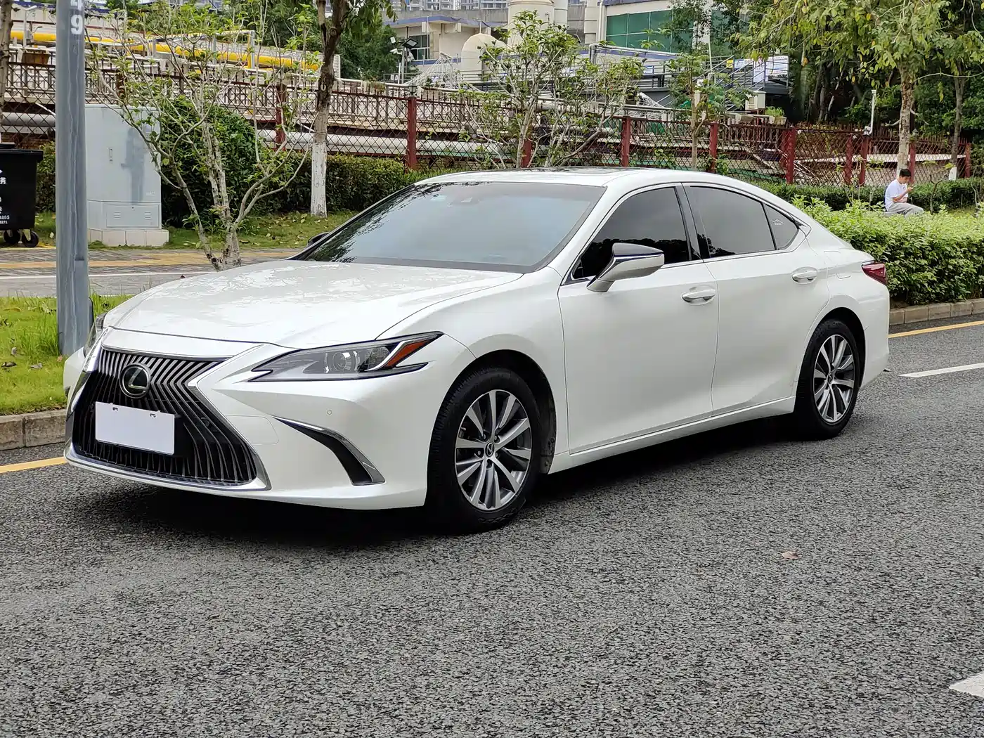 Lexus ES 2018 200 Excellence Edition China V