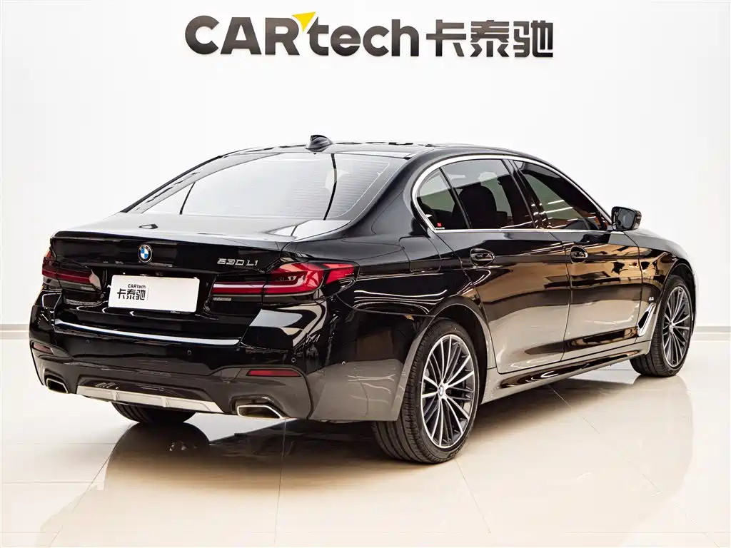 BMW 5 Series 2023 530Li Leading M Sport Package фото 4