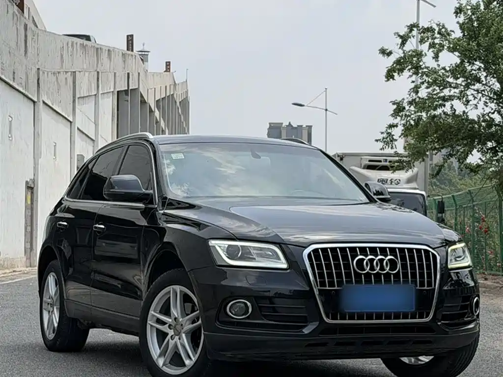 Audi Q5 2016 40 TFSI Comfort Model фото 14