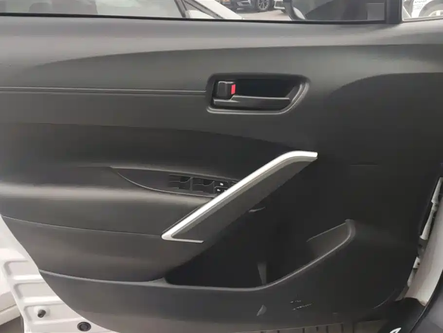 Toyota Corolla Cross 2022 2.0L Elite Edition фото 7