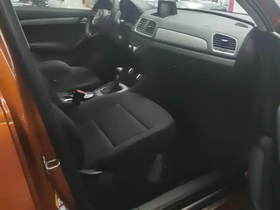 Audi Q3 2015 30 TFSI Progressive фото 8