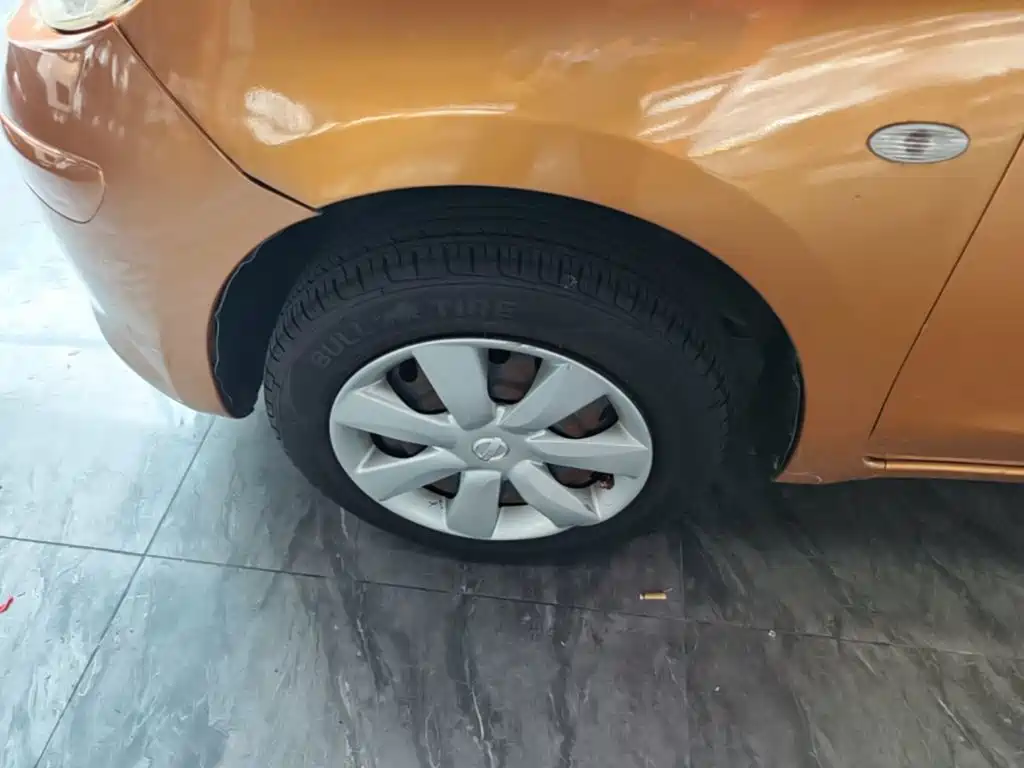 Nissan March 2015 2010 1.5L Automatic Easy Shine Edition