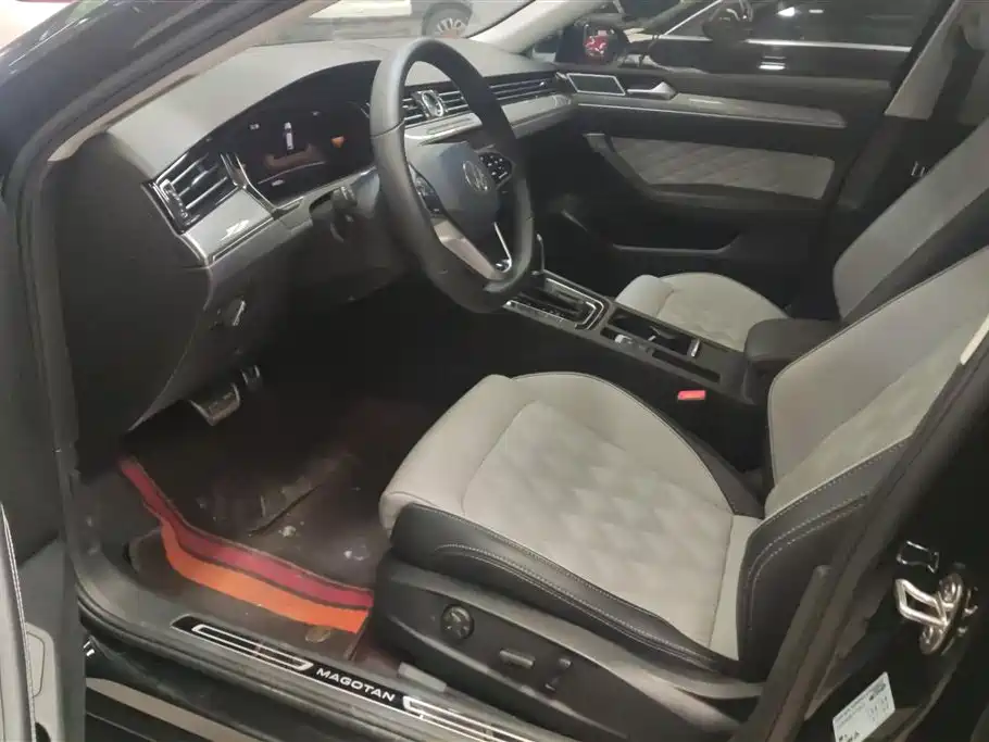 Volkswagen Magotan 2023 2 Million Units Anniversary Edition 330TSI DSG Leading Type фото 9