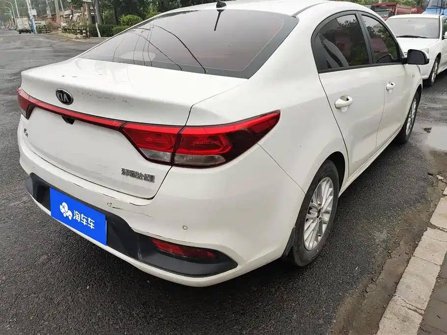 KIA K2